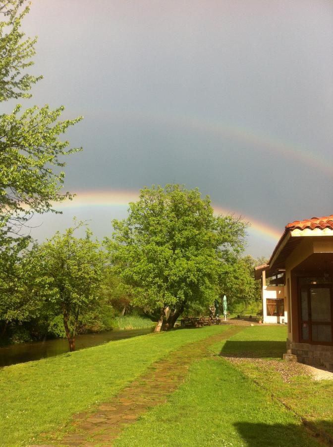 Perperеshka River Villas Stremtsi 外观 照片